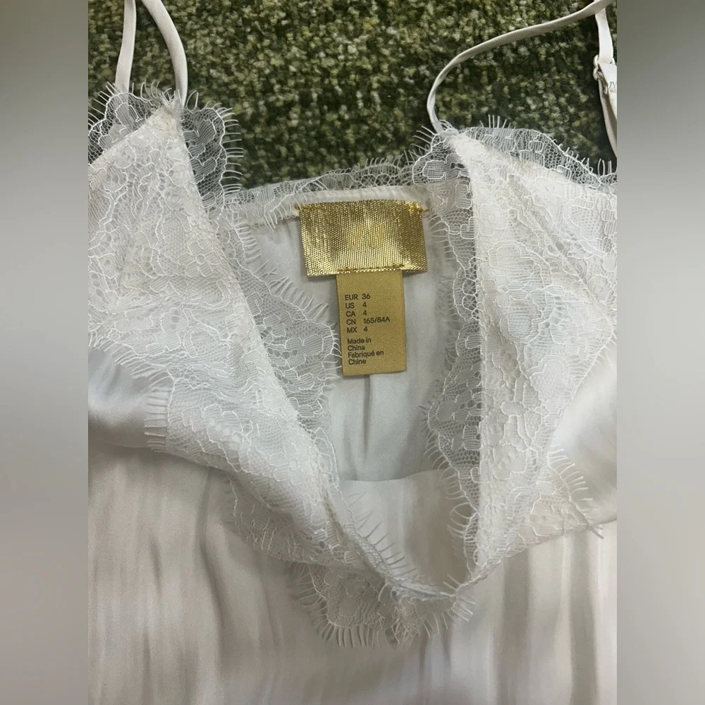 H&M satin tank - Picture 5 of 5